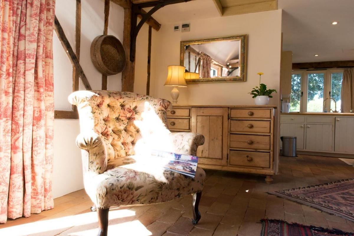Bromans Barn A Beautiful Cottage By The Sea And Cudmore Nature Reserve West Mersea Zewnętrze zdjęcie