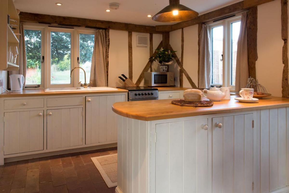 Bromans Barn A Beautiful Cottage By The Sea And Cudmore Nature Reserve West Mersea Zewnętrze zdjęcie